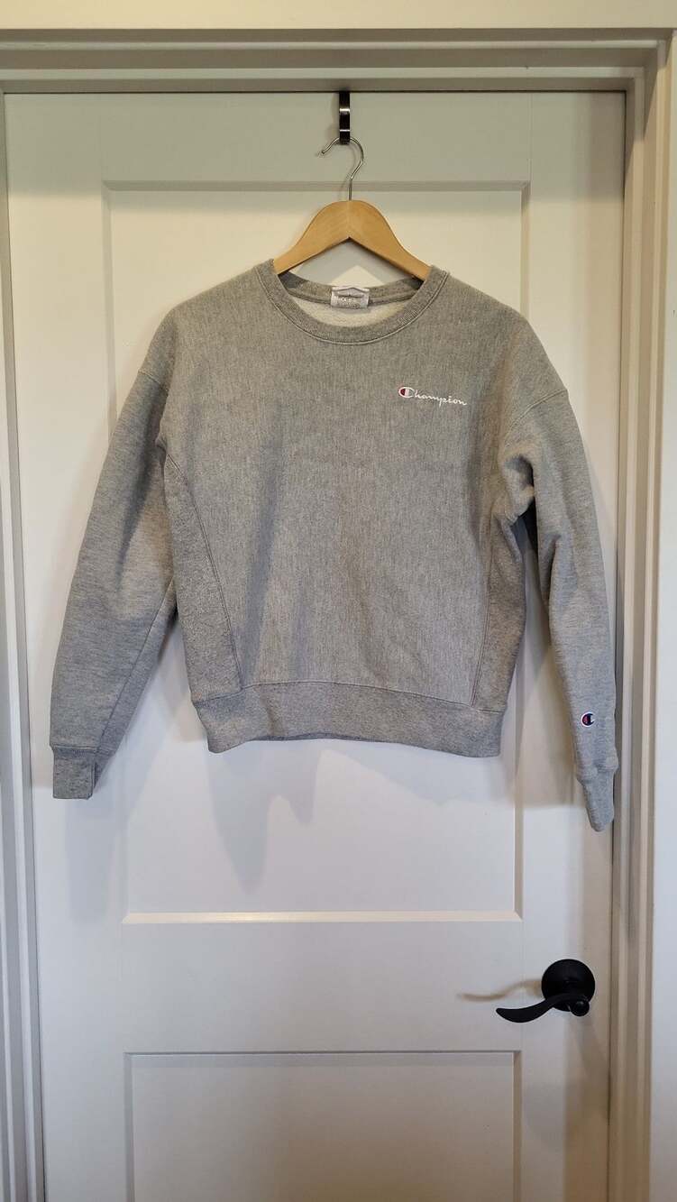 Champion Reverse Weave Grey Crewneck Sweatshirt Medium